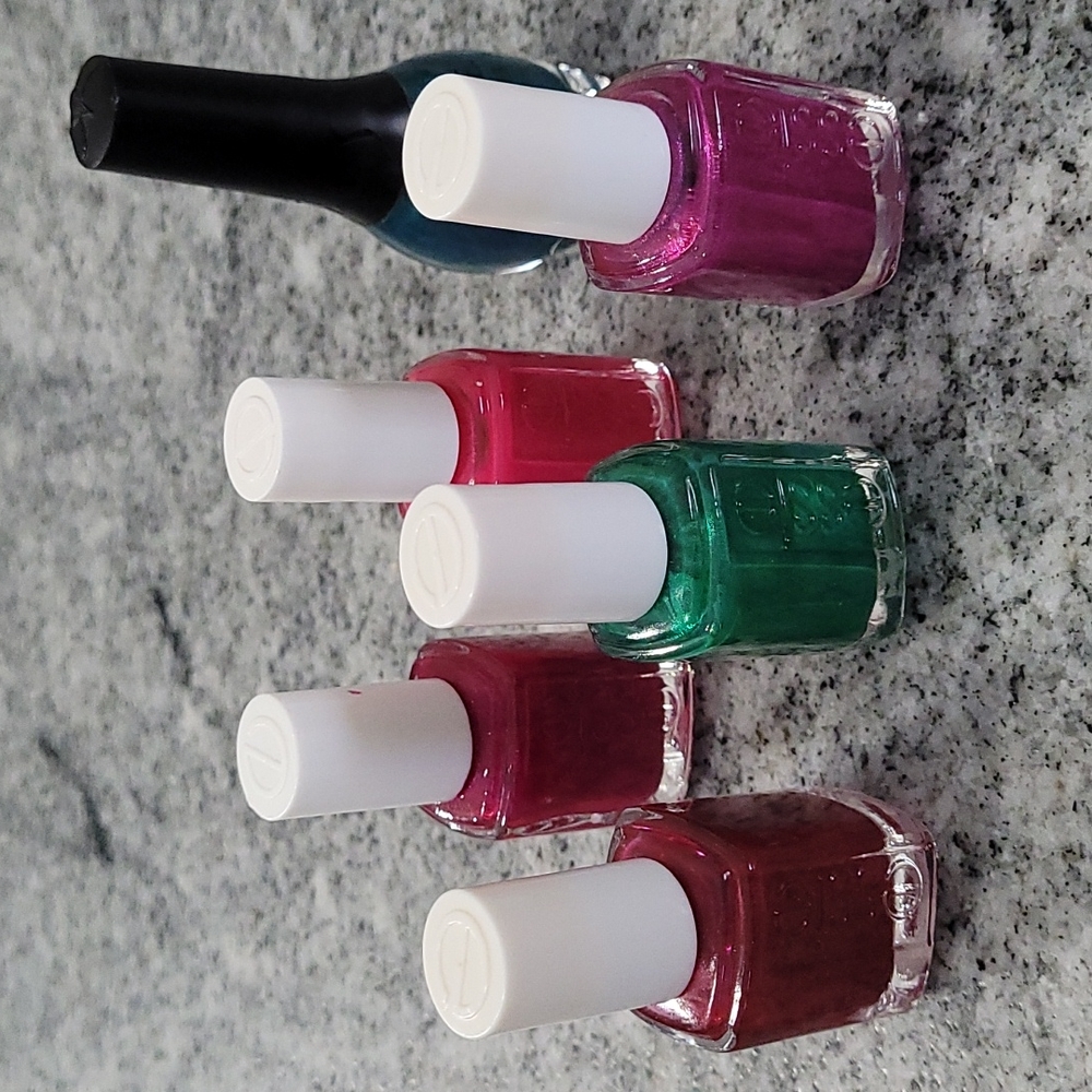 COPY - Get that POP of Color - Essie